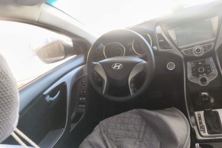 Used Hyundai Elantra (5th Generation / Langdong) 2015 1.6L Automatic Leading Model Steering Wheel