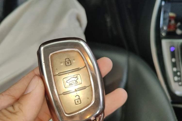 Used Hyundai Elantra (5th Generation / Langdong) 2015 1.6L Automatic Leading Model Vehicle Key