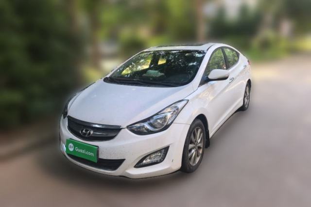 Hyundai Elantra (5th Generation / Langdong) 2015 1.6L Manual Leading Model usado