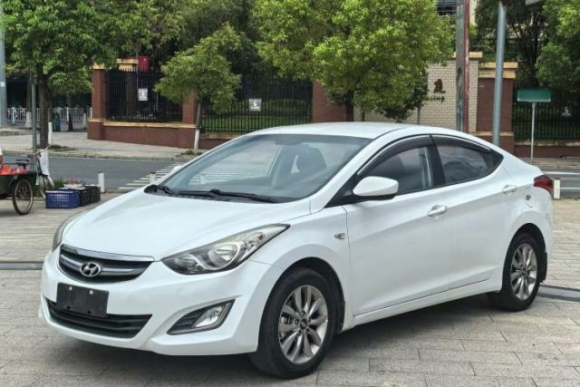 Used Hyundai Elantra (5th Generation / Langdong) 2015 1.6L Automatic Fashion Model