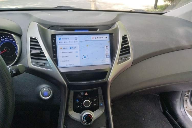Used Hyundai Elantra (5th Generation / Langdong) 2015 1.6L Automatic Leading Model Audio And AC Panel
