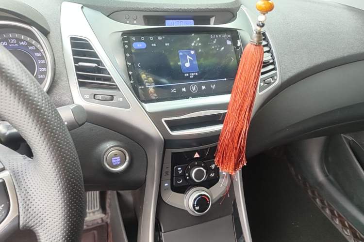 Used Hyundai Elantra (5th Generation / Langdong) 2015 1.6L Automatic Leading Model Audio And AC Panel