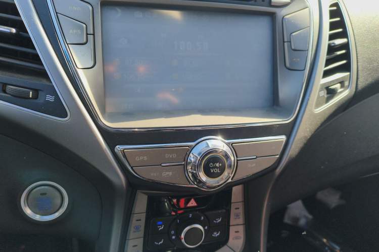 Used Hyundai Elantra (5th Generation / Langdong) 2015 1.6L Manual Leading Model Audio And AC Panel