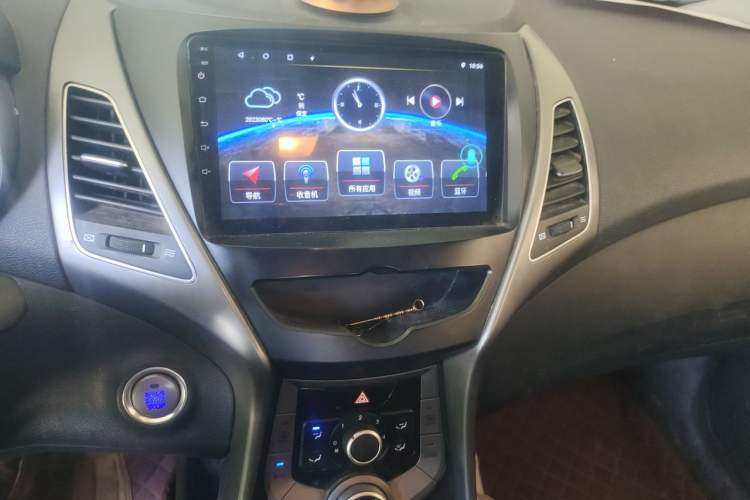 Used Hyundai Elantra (5th Generation / Langdong) 2015 1.6L Automatic Leading Model Audio And AC Panel