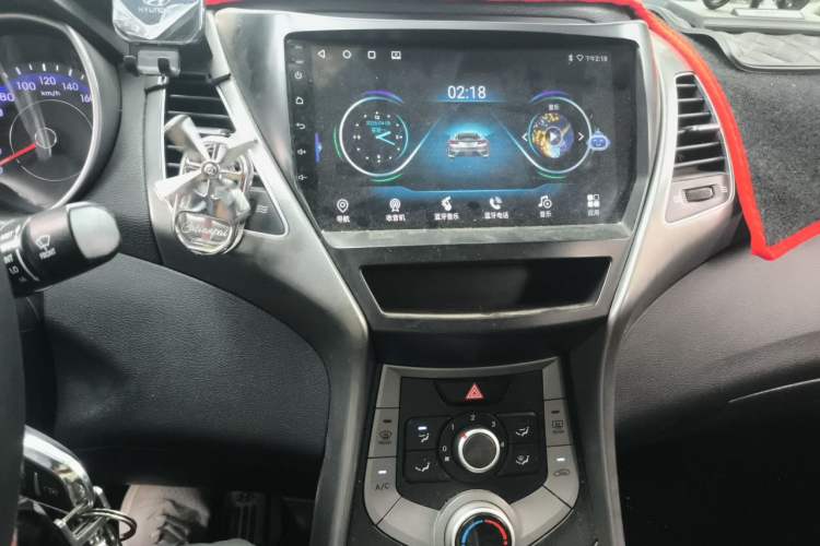 Used Hyundai Elantra (5th Generation / Langdong) 2015 1.6L Manual Fashion Edition Audio And AC Panel