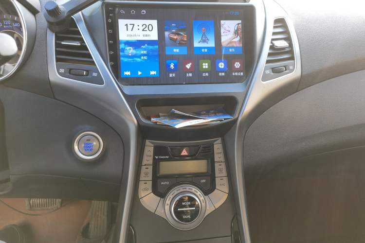 Used Hyundai Elantra (5th Generation / Langdong) 2015 1.6L Automatic Luxury Model Audio And AC Panel