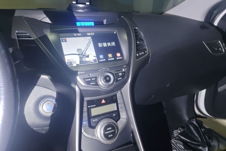 Used Hyundai Elantra (5th Generation / Langdong) 2015 1.6L Automatic Leading Model Audio And AC Panel