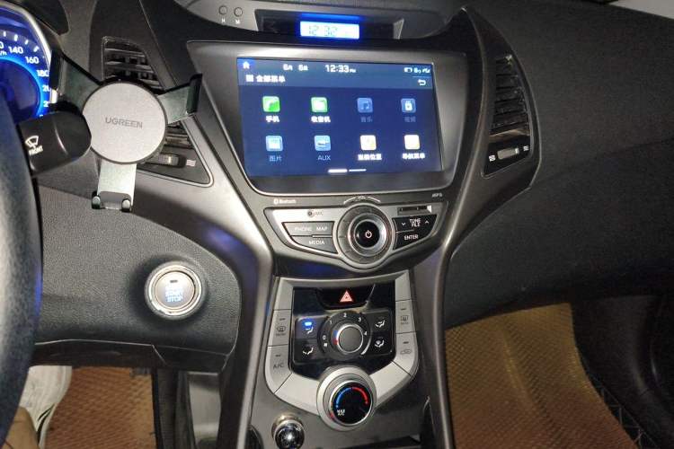 Used Hyundai Elantra (5th Generation / Langdong) 2015 1.6L Automatic Leading Model Audio And AC Panel