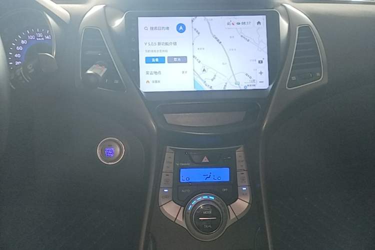 Used Hyundai Elantra (5th Generation / Langdong) 2015 1.6L Automatic Luxury Model Audio And AC Panel