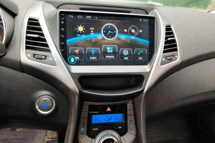 Used Hyundai Elantra (5th Generation / Langdong) 2015 1.6L Automatic Leading Model Audio And AC Panel