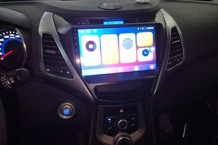 Used Hyundai Elantra (5th Generation / Langdong) 2015 1.6L Automatic Leading Model Audio And AC Panel