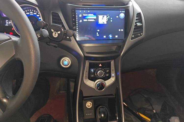 Used Hyundai Elantra (5th Generation / Langdong) 2015 1.6L Automatic Leading Model Audio And AC Panel