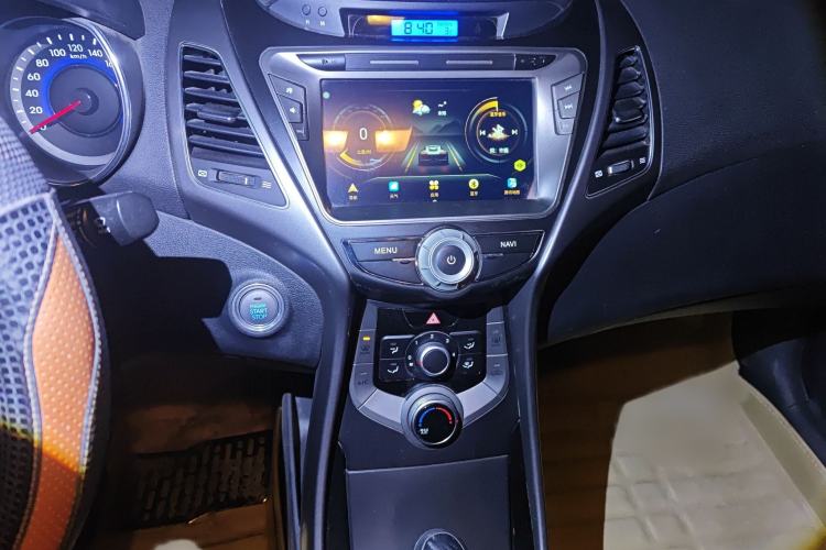 Used Hyundai Elantra (5th Generation / Langdong) 2015 1.6L Automatic Leading Model Audio And AC Panel