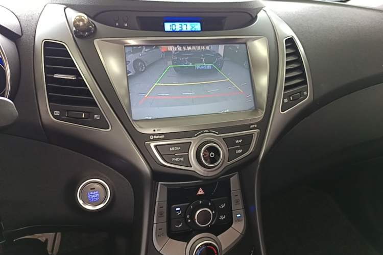 Used Hyundai Elantra (5th Generation / Langdong) 2015 1.6L Automatic Leading Model Audio And AC Panel