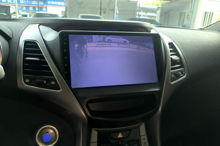 Used Hyundai Elantra (5th Generation / Langdong) 2015 1.6L Automatic Leading Model Audio And AC Panel