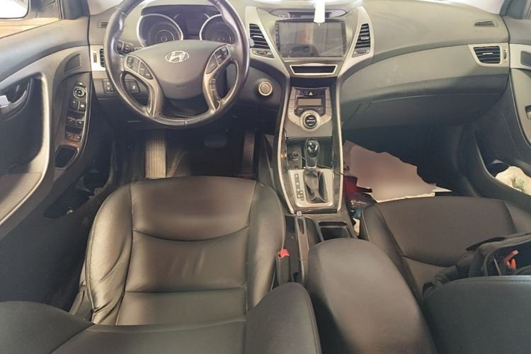 Used Hyundai Elantra (5th Generation / Langdong) 2015 1.6L Automatic Luxury Model Center Console
