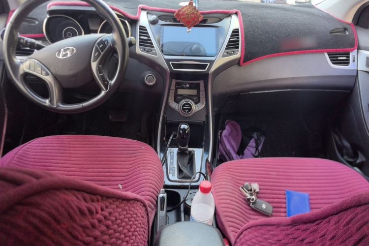 Used Hyundai Elantra (5th Generation / Langdong) 2015 1.6L Automatic Luxury Model Center Console
