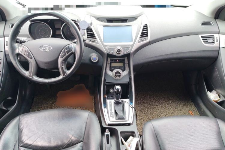 Used Hyundai Elantra (5th Generation / Langdong) 2015 1.6L Automatic Luxury Model Center Console