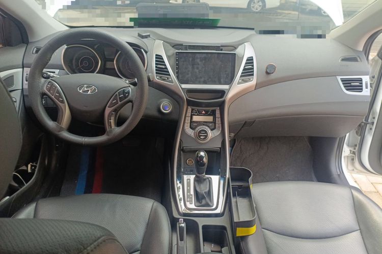 Used Hyundai Elantra (5th Generation / Langdong) 2015 1.6L Automatic Luxury Model Center Console