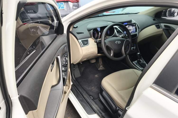 Used Hyundai Elantra (5th Generation / Langdong) 2015 1.6L Automatic Leading Model Driver Seat