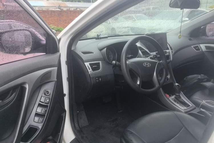 Used Hyundai Elantra (5th Generation / Langdong) 2015 1.6L Automatic Fashion Model Driver Seat