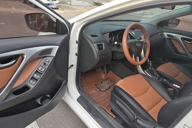 Used Hyundai Elantra (5th Generation / Langdong) 2015 1.6L Automatic Leading Model Driver Seat