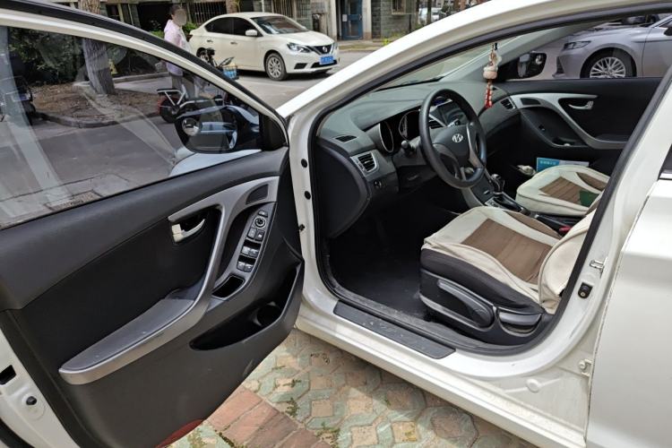 Used Hyundai Elantra (5th Generation / Langdong) 2015 1.6L Automatic Leading Model Driver Seat