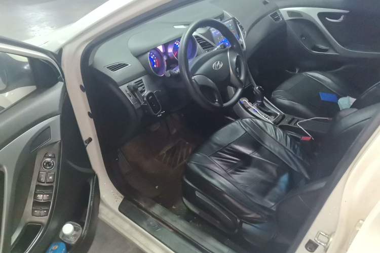 Used Hyundai Elantra (5th Generation / Langdong) 2015 1.6L Automatic Leading Model Driver Seat