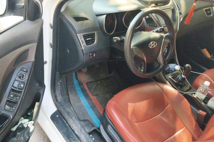Used Hyundai Elantra (5th Generation / Langdong) 2015 1.6L Manual Leading Model Driver Seat