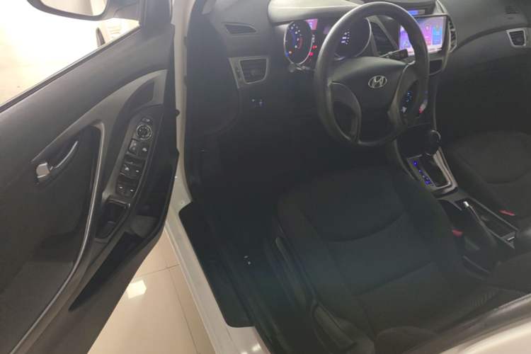 Used Hyundai Elantra (5th Generation / Langdong) 2015 1.6L Automatic Leading Model Driver Seat