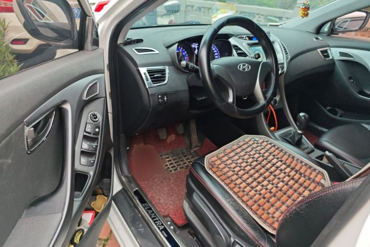 Used Hyundai Elantra (5th Generation / Langdong) 2015 1.6L Manual Fashion Edition Driver Seat