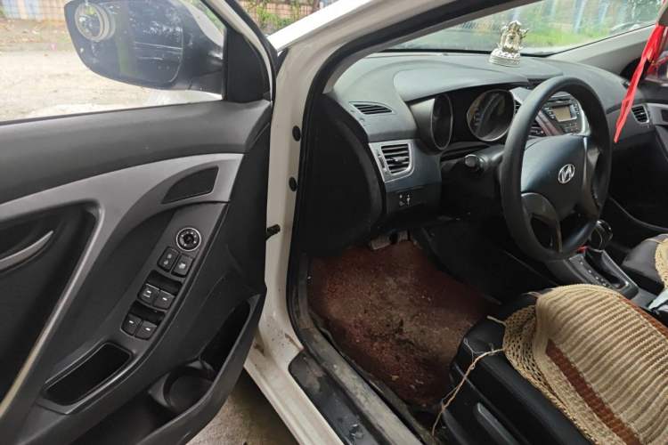 Used Hyundai Elantra (5th Generation / Langdong) 2015 1.6L Automatic Fashion Model Driver Seat