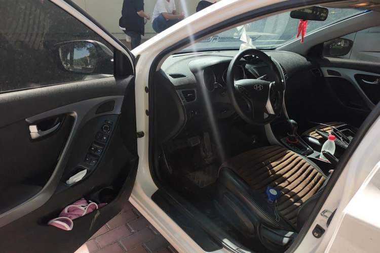 Used Hyundai Elantra (5th Generation / Langdong) 2015 1.6L Automatic Leading Model Driver Seat
