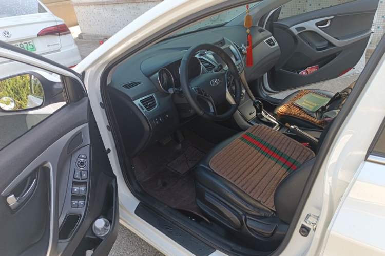 Used Hyundai Elantra (5th Generation / Langdong) 2015 1.6L Automatic Luxury Model Driver Seat
