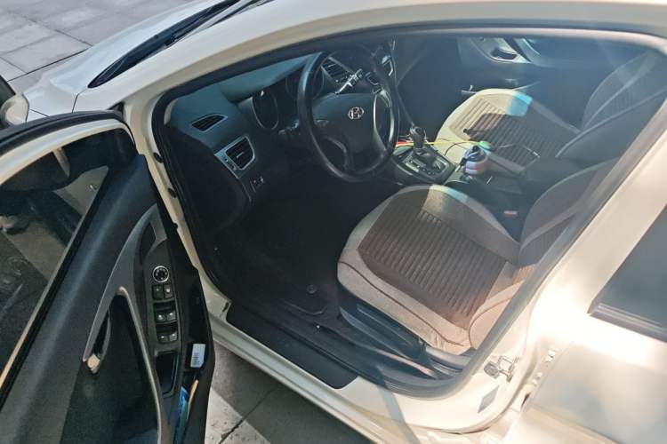 Used Hyundai Elantra (5th Generation / Langdong) 2015 1.6L Automatic Fashion Model Driver Seat
