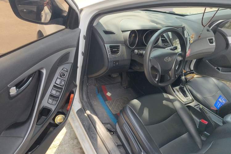 Used Hyundai Elantra (5th Generation / Langdong) 2015 1.6L Automatic Leading Model Driver Seat