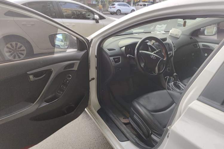 Used Hyundai Elantra (5th Generation / Langdong) 2015 1.6L Automatic Fashion Model Driver Seat