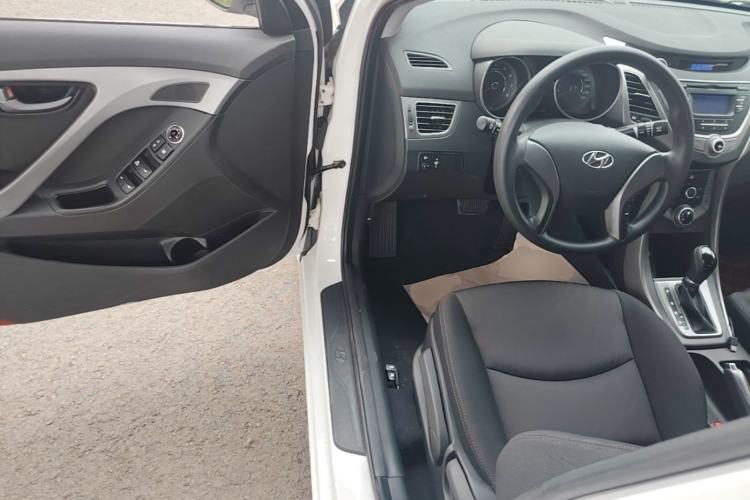 Used Hyundai Elantra (5th Generation / Langdong) 2015 1.6L Automatic Fashion Model Driver Seat