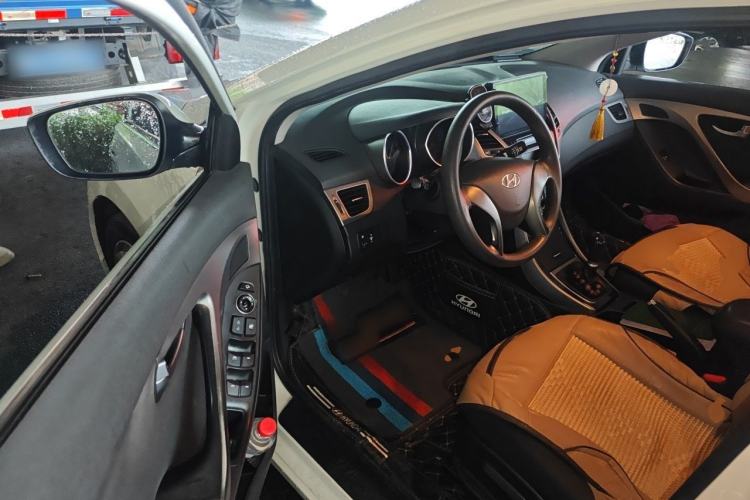 Used Hyundai Elantra (5th Generation / Langdong) 2015 1.6L Manual Leading Model Driver Seat