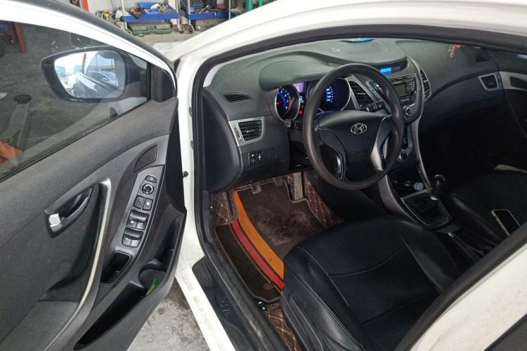 Used Hyundai Elantra (5th Generation / Langdong) 2015 1.6L Manual Leading Model Driver Seat