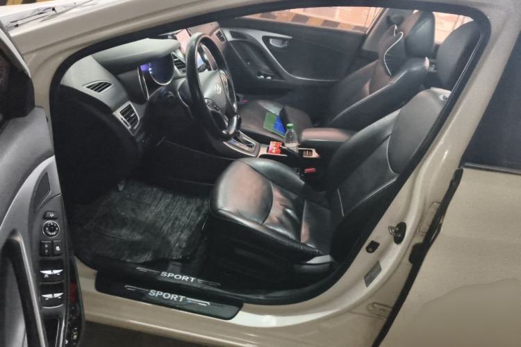 Used Hyundai Elantra (5th Generation / Langdong) 2015 1.6L Automatic Luxury Model Driver Seat