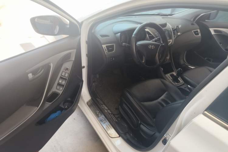 Used Hyundai Elantra (5th Generation / Langdong) 2015 1.6L Automatic Fashion Model Driver Seat