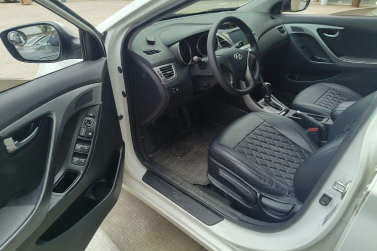 Used Hyundai Elantra (5th Generation / Langdong) 2015 1.6L Automatic Leading Model Driver Seat