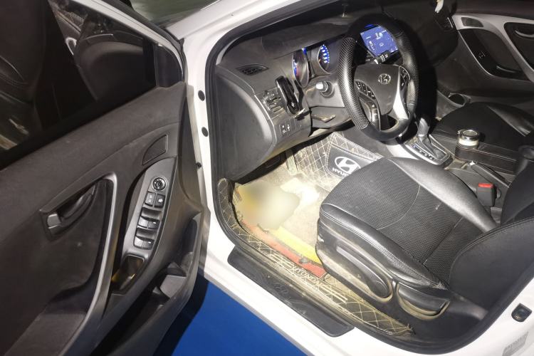 Used Hyundai Elantra (5th Generation / Langdong) 2015 1.6L Automatic Fashion Model Driver Seat