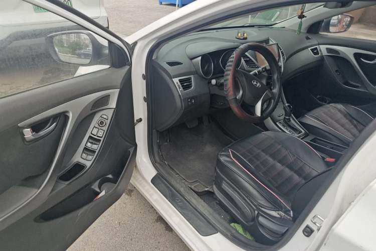 Used Hyundai Elantra (5th Generation / Langdong) 2015 1.6L Automatic Leading Model Driver Seat