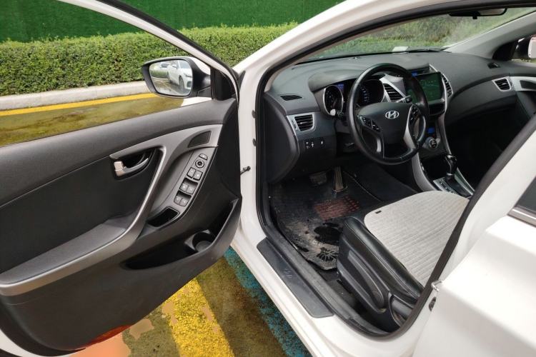 Used Hyundai Elantra (5th Generation / Langdong) 2015 1.6L Automatic Leading Model Driver Seat
