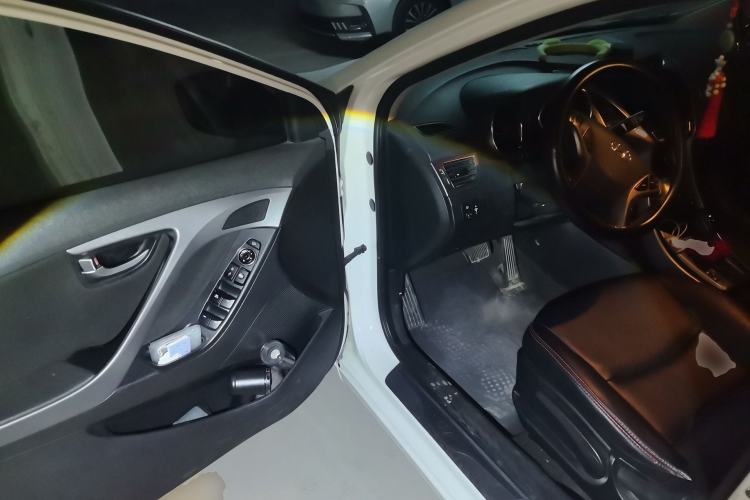 Used Hyundai Elantra (5th Generation / Langdong) 2015 1.6L Automatic Leading Model Driver Seat