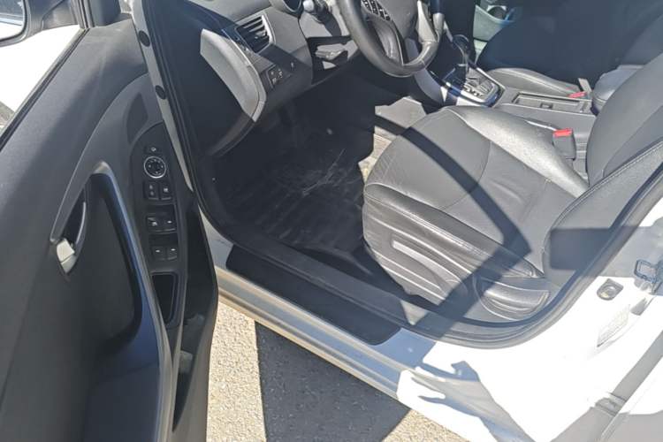 Used Hyundai Elantra (5th Generation / Langdong) 2015 1.6L Automatic Luxury Model Driver Seat