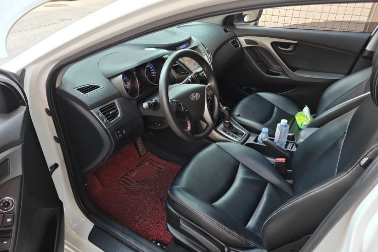 Used Hyundai Elantra (5th Generation / Langdong) 2015 1.6L Automatic Fashion Model Driver Seat