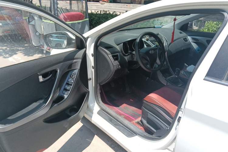 Used Hyundai Elantra (5th Generation / Langdong) 2015 1.6L Manual Leading Model Driver Seat